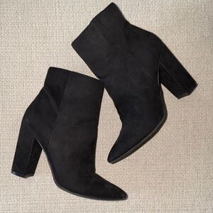 Shoe Dazzle Black Heeled Boots